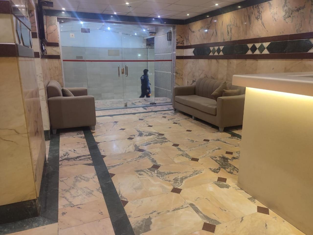 Al Meknan Hotel Медина Екстериор снимка